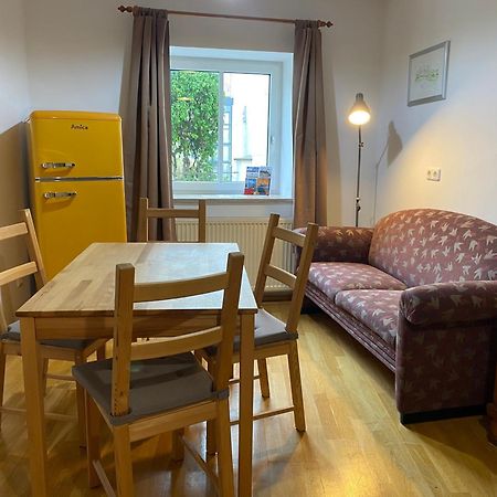 Apartment In Historic Town House Gmunden Zewnętrze zdjęcie