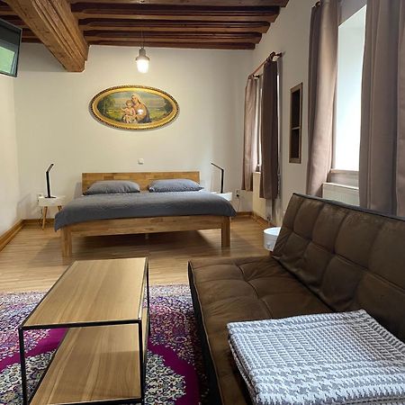 Apartment In Historic Town House Gmunden Zewnętrze zdjęcie