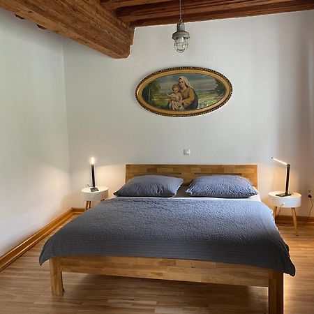 Apartment In Historic Town House Gmunden Zewnętrze zdjęcie